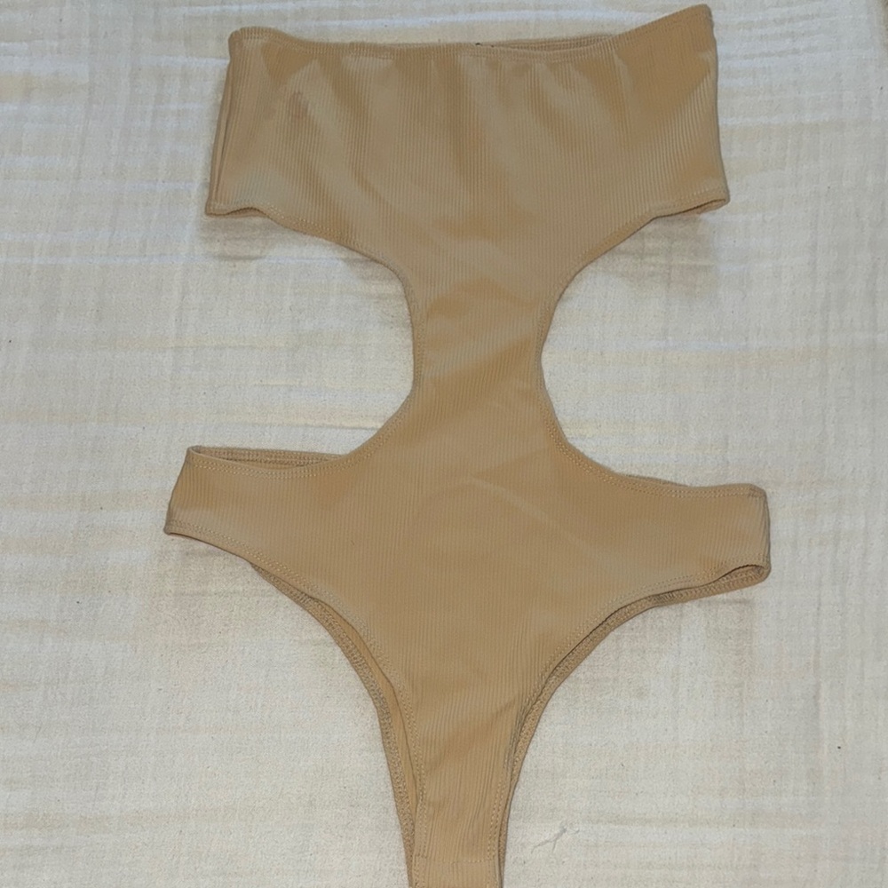 Edikted Tan Cut-Out Bodysuit
